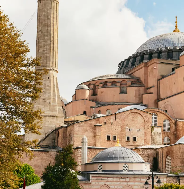 Isztambul: Hagia Sophia elsőbbségi jegy és múzeumlátogatás – programajánló Isztambul környékén