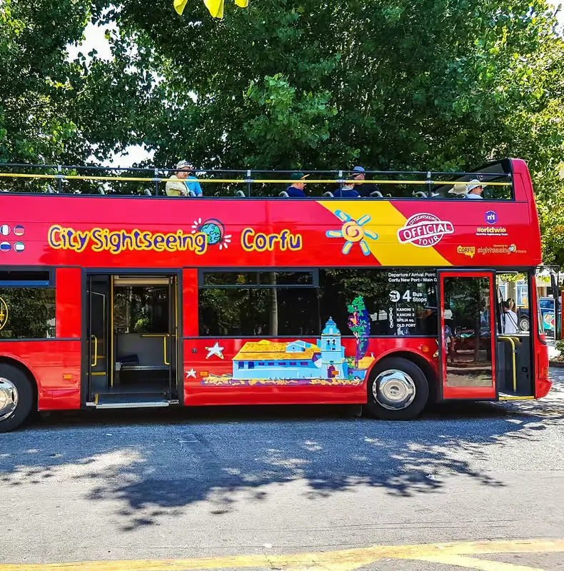 Korfu: Hop-on hop-off városnéző busz és foglalható extrák – programajánló Korfu környékén