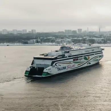 Tallinnból: Egynapos kirándulás oda-vissza komppal Helsinkibe – programajánló Tallinn környékén