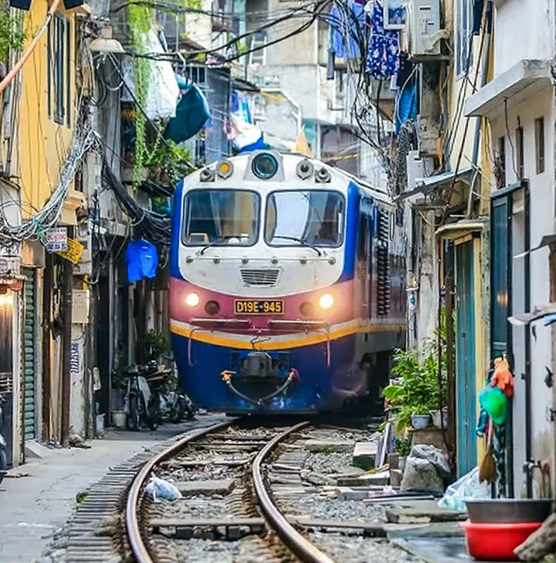 Hanoi: Gasztronómiai túra a vonatutcán – programajánló Hanoi környékén